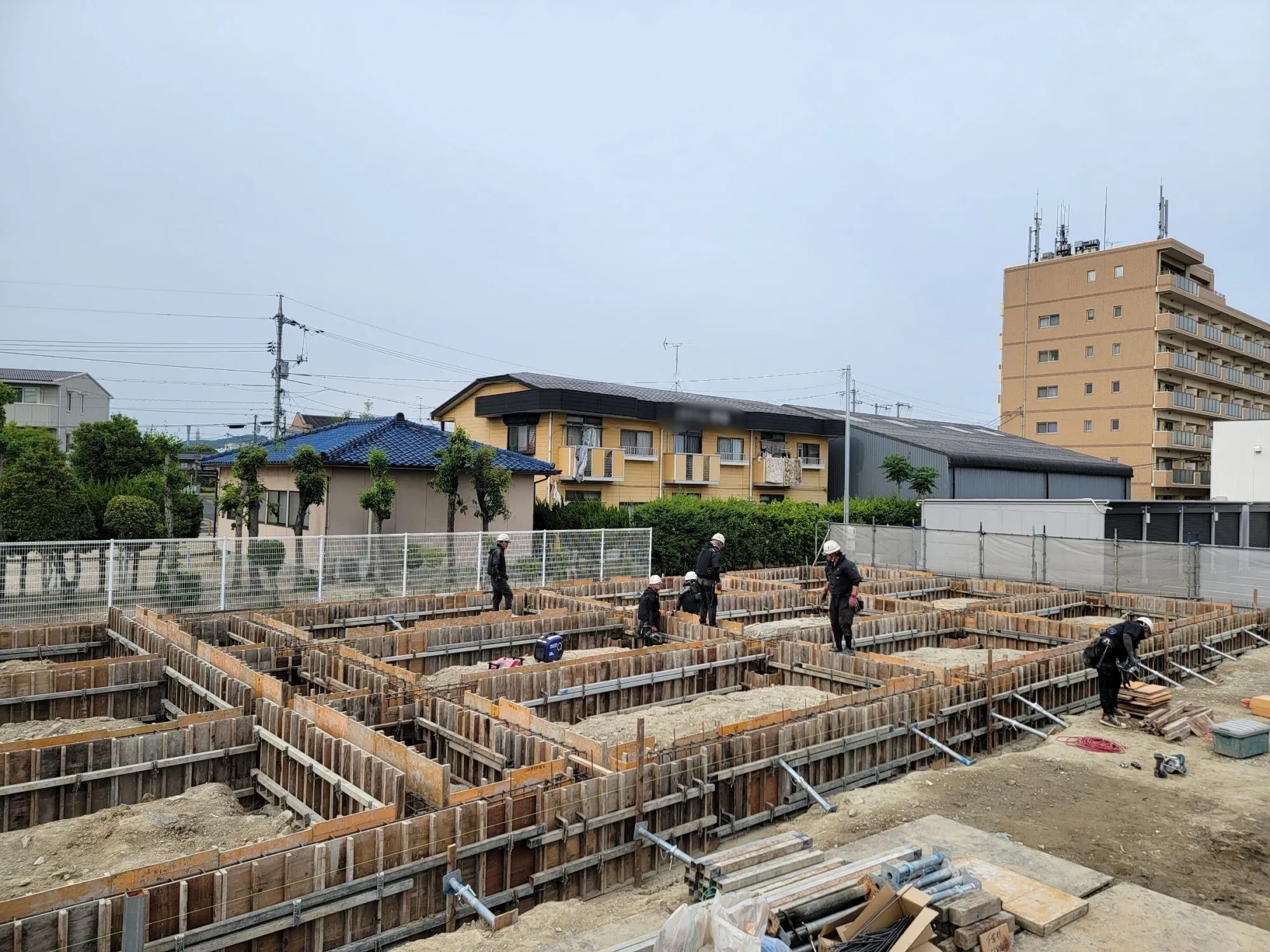 /image/南区某店舗基礎工事1.jpeg